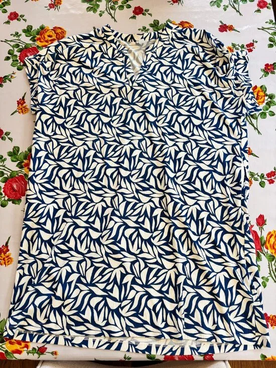 Tribal Jeans Knit Dress with Back Placket White and Blue Leaf Size XL - Picture 2 of 5